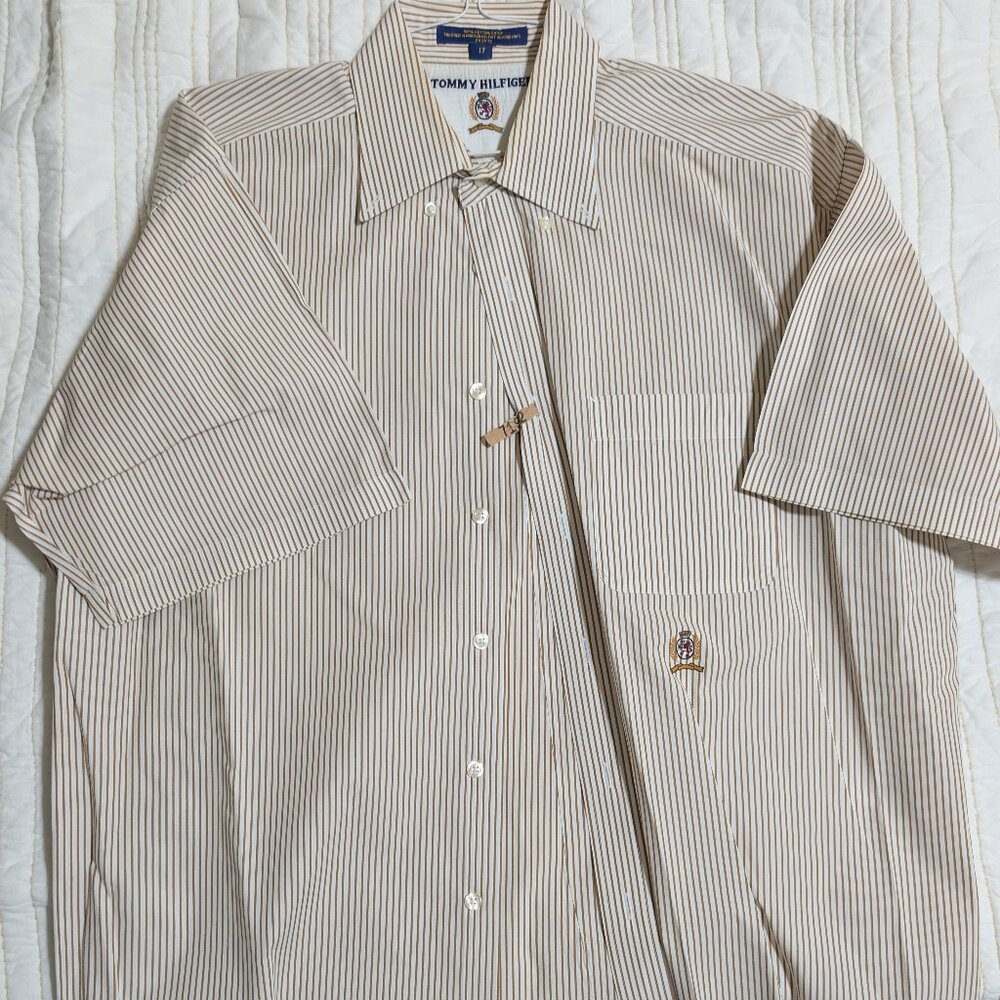 Tommy Hilfiger Men’s Short-Sleeve Button-Down Shirt – Size 17 / Large